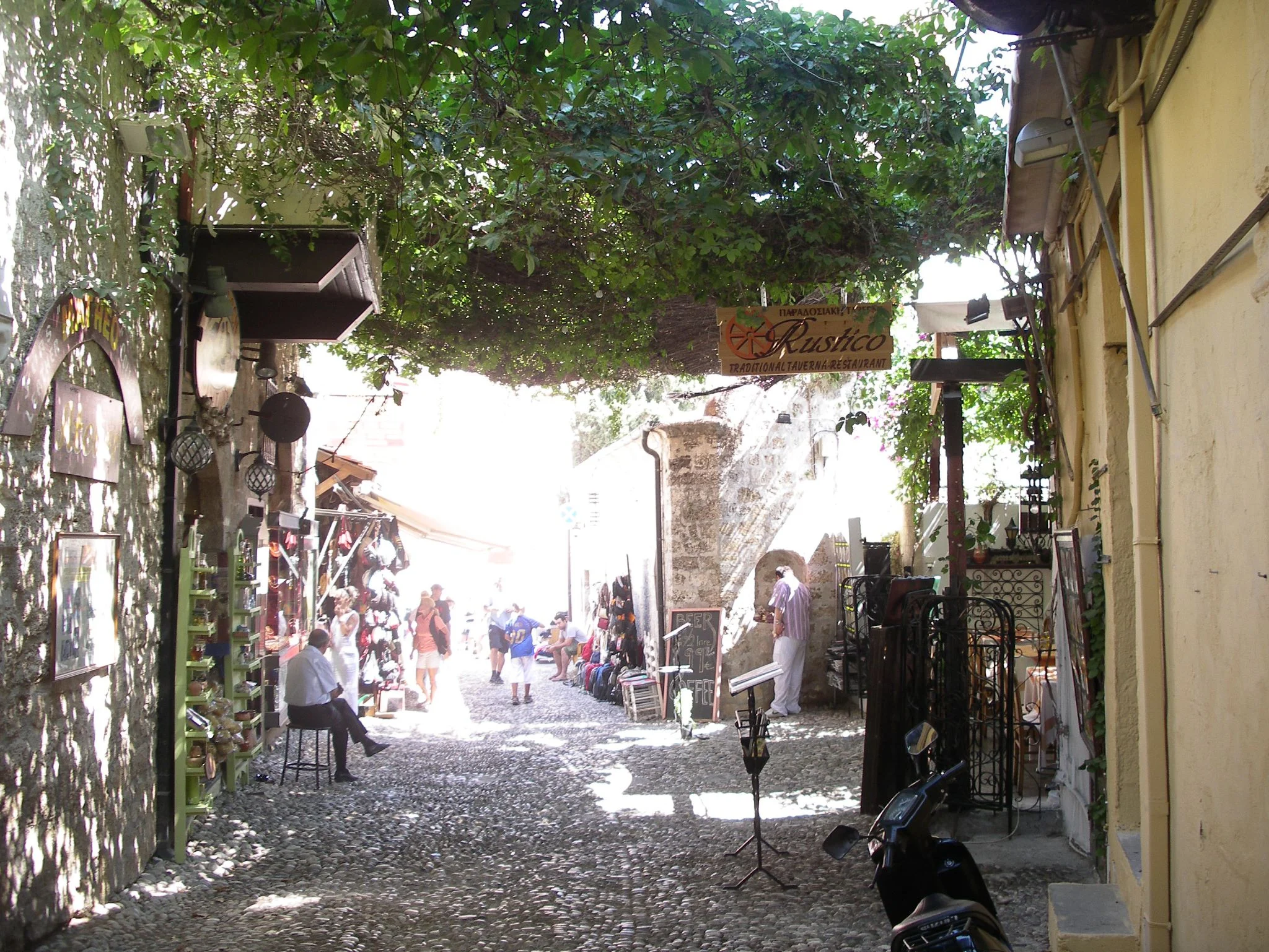 The Best Season to Travel to Rhodes: Sun, History, and a Long Swimming Season